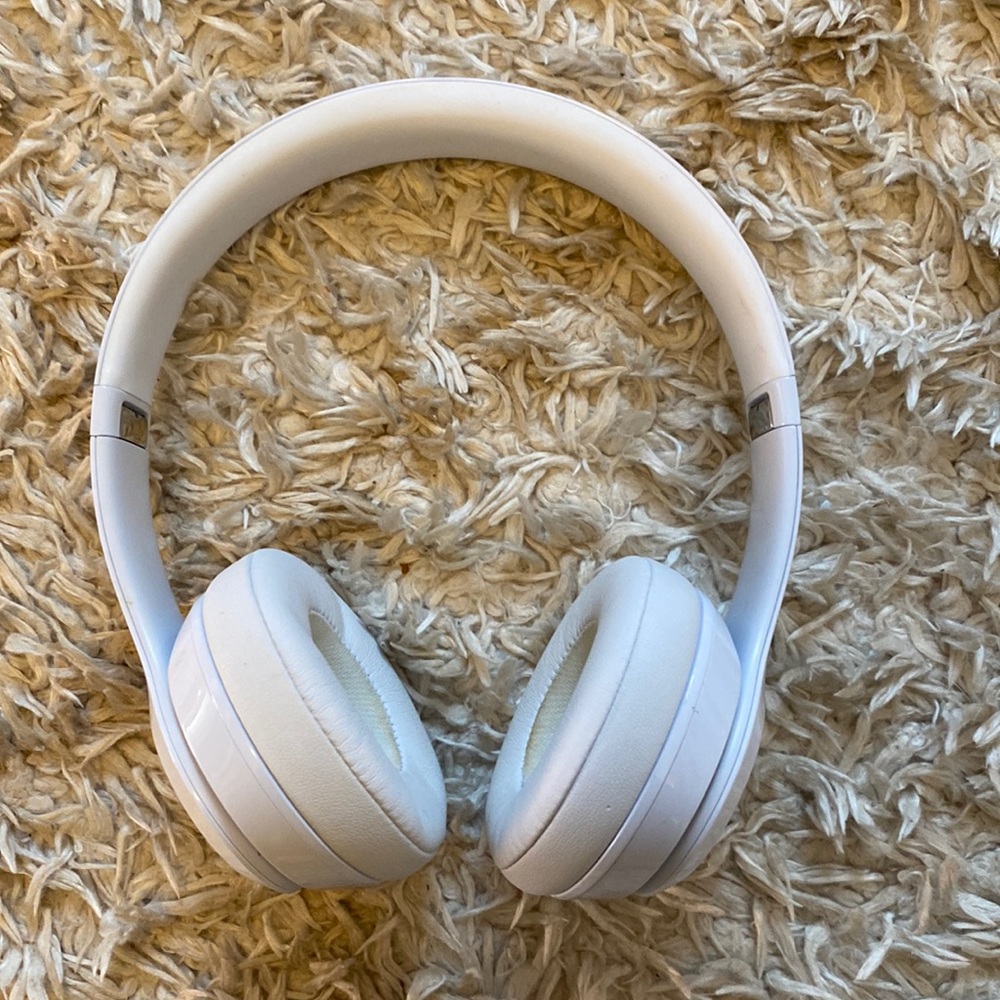 Beats Solo 3 Wireless headphones
